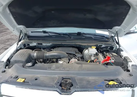 2021 Ram 1500 Laramie 4X4 5'7 Box z USA, uszkodzony, nr VIN 1C6SRFJT2MN560709